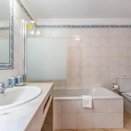 Apartment 2 Bdr W/balcony In Vale Do Lobo By Lovelystay Almancil