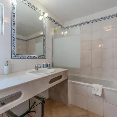 2 Bdr W/balcony In Vale Do Lobo By Lovelystay Apartman Almancil